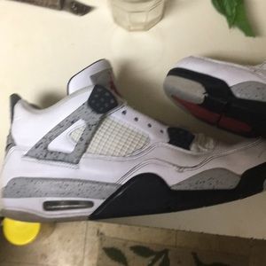 Whit cement 4s